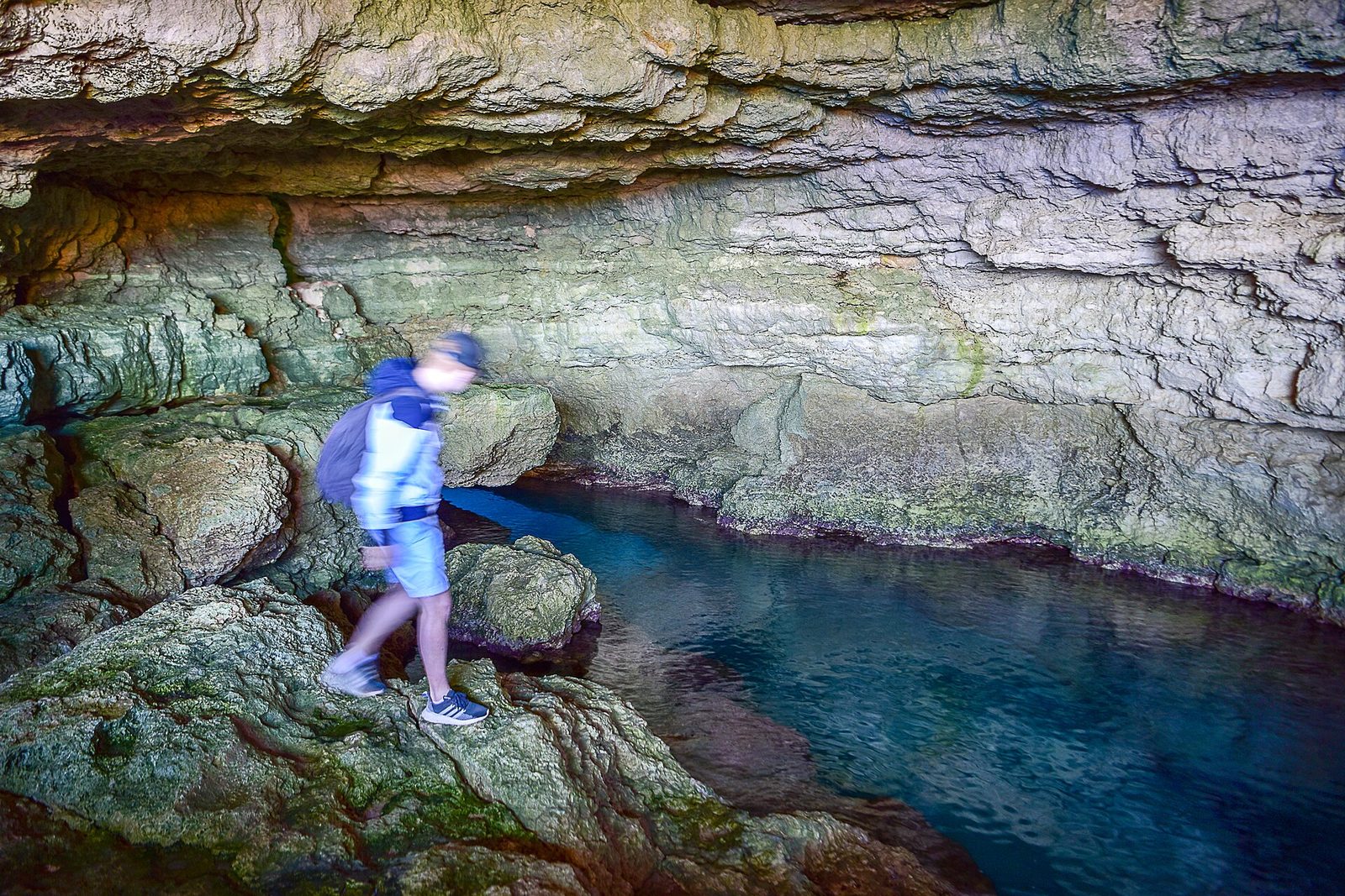 Santa Maria Caves